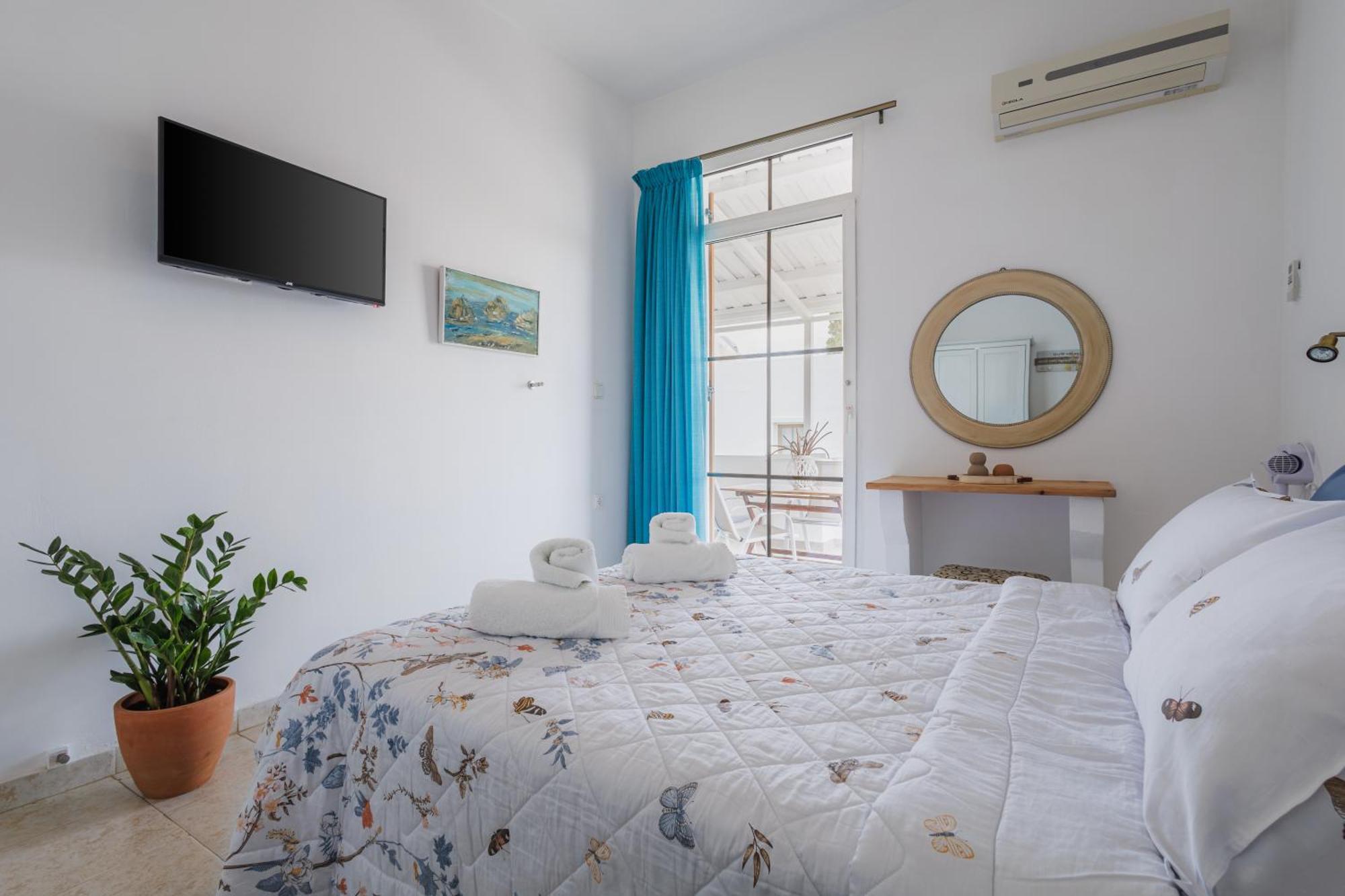 Studios Eliza Livadi  Ngoại thất bức ảnh